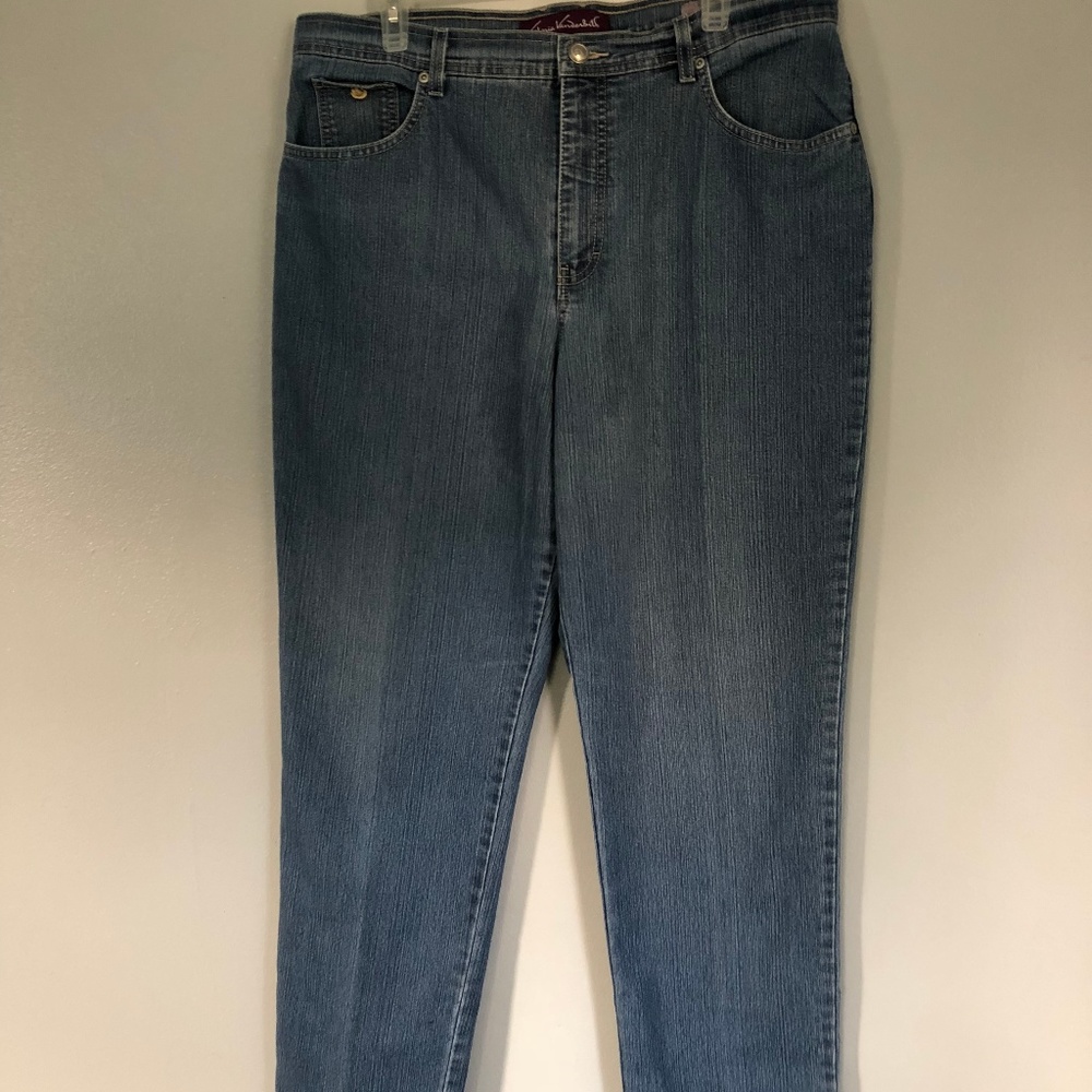 plus size Gloria Vanderbilt mom jeans